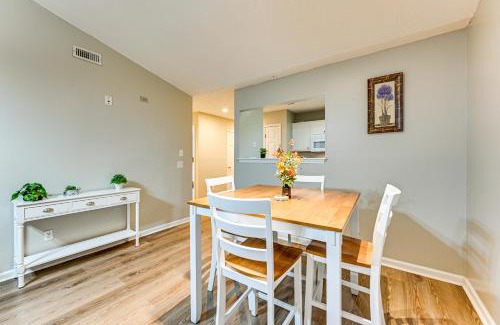 Greenville House | 1 Mi to ECU Hospital Greenville Home with Yard!