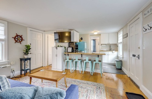 Hyannis Cottage | 1 Mi to Ferry: 'Sea Street Cottage' in Hyannis