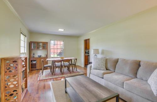 Green Valley House | 1 Mi to Friendly Center Greensboro Family Home