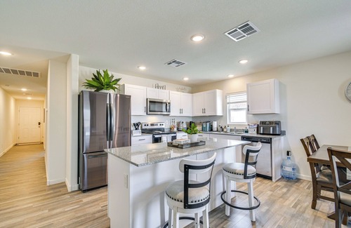Mohave Valley House | 1 Mi to Golf Course: Bright Mohave Valley Home