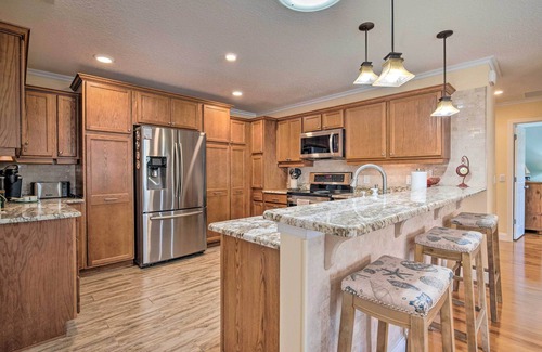 St. Charles Cottage | ~ 1 Mi to Golf: Home w/Patio in The Villages!