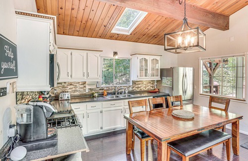 Crestline Cabin | 1 Mi to Lake: Crestline Cabin w/Deck + Gas Grill!