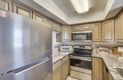 Lake Havasu City Apartment | 1 Mi to Lake Havasu: Outdoor Rec Hub w/Views!