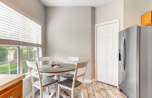 Red Hill Condo | < 1 Mi to Legends Golf Resort: Condo w/Pool!