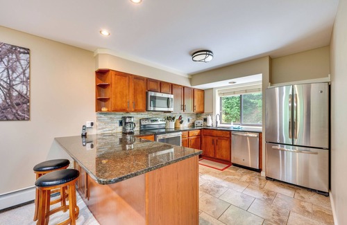 Lincoln House | 1 Mi to Loon Mountain: Lincoln Haven w/Balcony