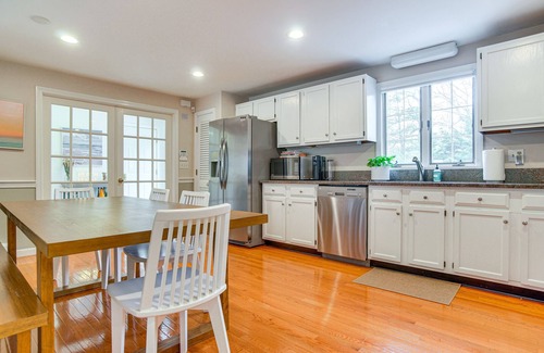 North Falmouth House | 1 Mi to Megansett Beach: Charming Cape Cod Home