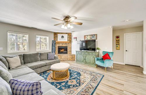 Flagstaff House | 1 Mi to NAU High-Country Home with Gorgeous Views!