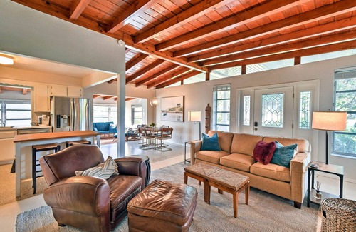 Laurel House | 1 Mi to Nokomis Beach: Home w/EV Charger