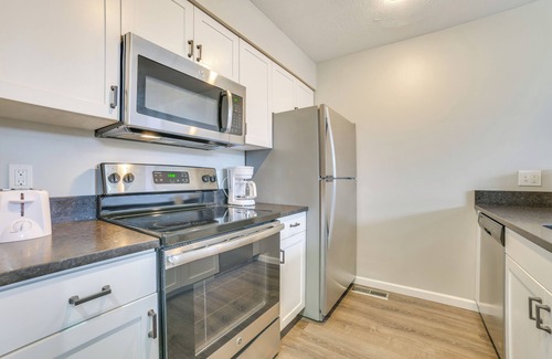 Harbor Springs Condo | 1 Mi to Nubs Nob Ski Resort: Harbor Springs Condo