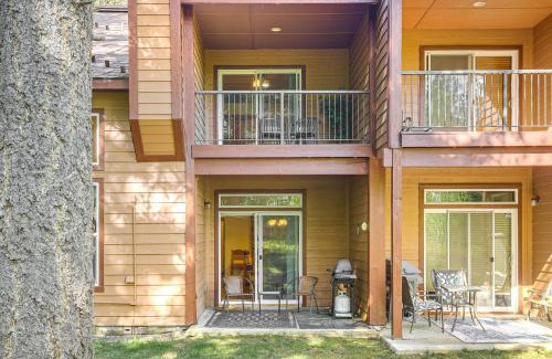 McCall Apartment | 1 Mi to Ponderosa State Park Condo with Pool Access