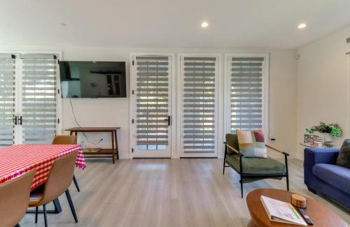 Pasadena House | 1 Mi to Rose Bowl Pasadena Home with Fenced Yard!