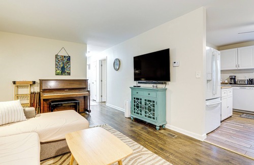 Stone Mountain House | 1 Mi to Stone Mountain Park: Outdoor Haven!