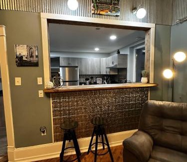 Boyne Falls House | 1 Mile From Boyne Mt- Chateau Patak
