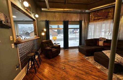 Boyne Falls House | 1 Mile From Boyne Mt- Chateau Patak
