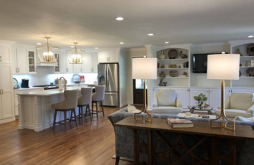 Oxford House | 1 Mile From Square/2 Miles From Campus