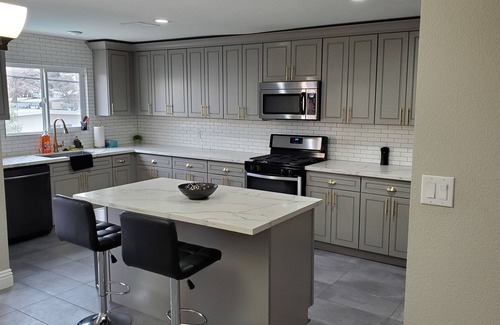 Rancho Oakey House | 1 mile from the strip! Enjoy your Vegas home away from home!