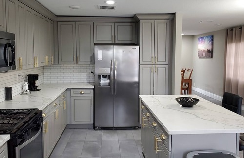Rancho Oakey House | 1 mile from the strip! Enjoy your Vegas home away from home!