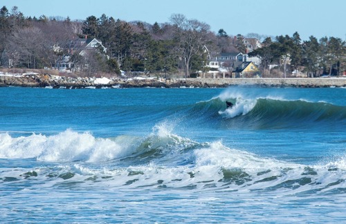 Kennebunk House | 1 mile to Kennebunkport village & beaches. Large, clean 2-bed townhome w/Piano.