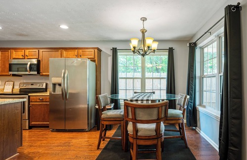 Emerson House | 1 Mile to Lakepoint with Fenced BKYD, Pet-Friendly