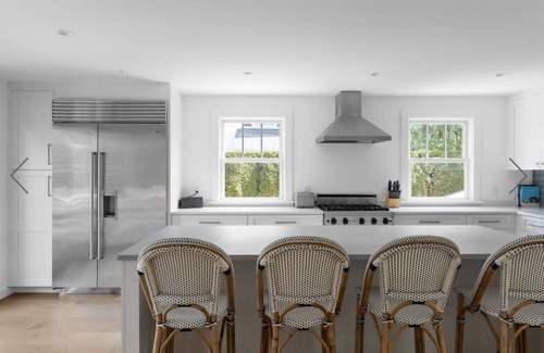 Village of Southampton House | 1 min drive to Ocean beaches and to Southampton village.