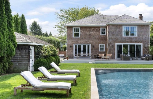 Village of Southampton House | 1 min drive to Ocean beaches and to Southampton village.