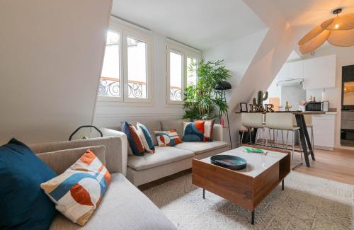 Chaussee-d'Antin Apartment | 1 Min Opera - AC - Authentic Parisian Experience