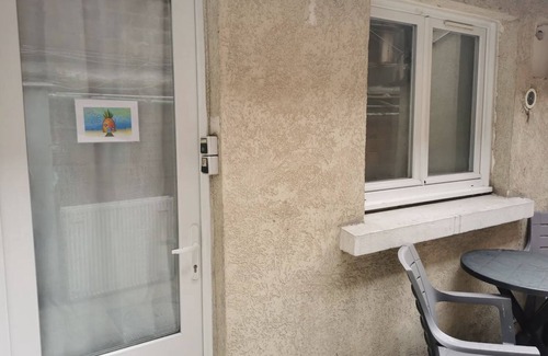 Montreuil Apartment | #1 Petit Studio à Proximité du Métro et de Paris🚶