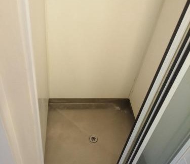 Epsom Apartment | 1 Queen Bed and 1 Sofa Bed, Serviced Studio B