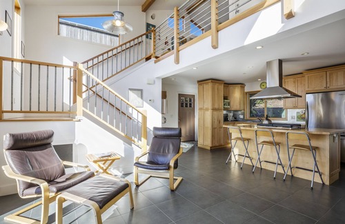 Stinson Beach House | #1 Rate 'BEST Place to Stay' at Stinson Beach