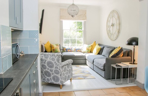 Shrewsbury Cottage | 1 REABROOK PLACE, pet friendly, luxury holiday cottage in Shrewsbury