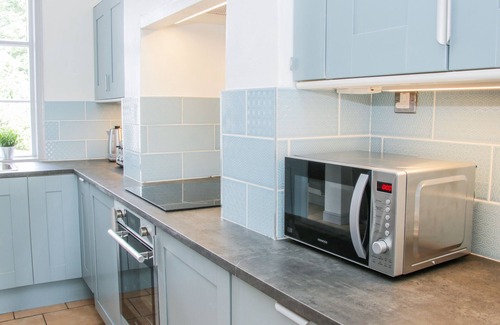 Shrewsbury Cottage | 1 REABROOK PLACE, pet friendly, luxury holiday cottage in Shrewsbury