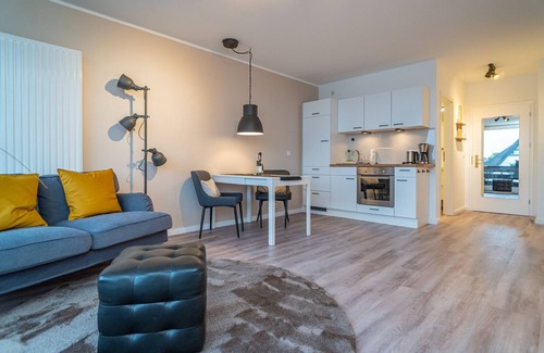 Westerland Apartment | 1-room apartment with balcony and parking. - only 450m to the beach!