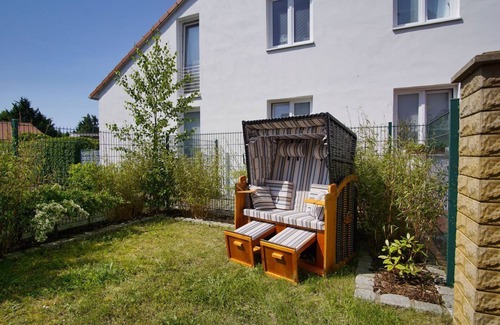 Wiek Apartment | 1-room vacation apartment near the harbor with a small garden - Haus Windland FeWo 24 - House