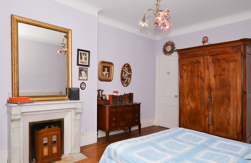 Reims City Centre House | 1 spacious guest rooms, hyper center reims, parking,