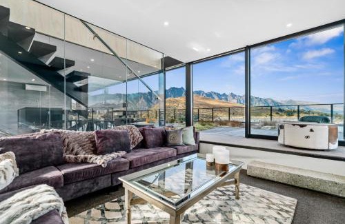 Queenstown Villa | 1 St Marks by Staysouth