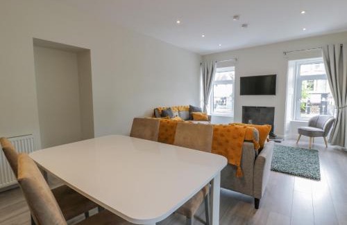 Moffat Apartment | 1 Syme Street