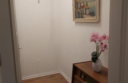 Oberbilk Apartment | 1 Zimmerwohnung mit Küche, Balkon und Badezimmer in Düsseldorf Apartmen