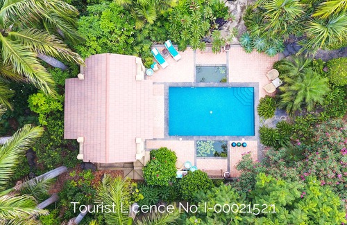 Los Realejos House | 10.000 m2 Tropical peaceful Garden near the Sea, Fibre wi fi
