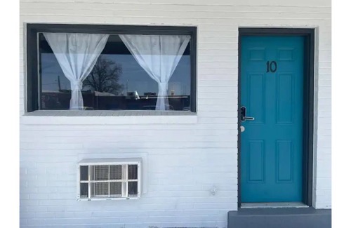 Morse Park Apartment | 10 Aspen Vintage Motel-EV Charge Available