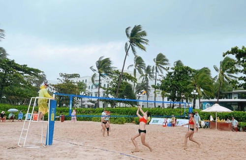 Duong To Villa | 10 Bedroom Apartment 300m From The Sea
