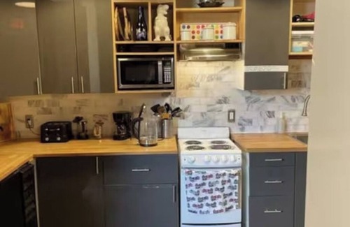 Los Feliz Hotel | 10 beds in a Silverlake hostel - private