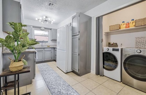 Uptown House | 10 guests cozy 311 Alamo home near downtown san antonio