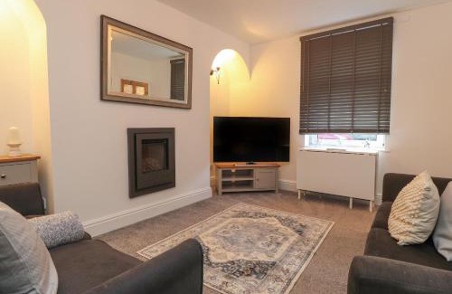 Skipton House | 10 Haw Grove
