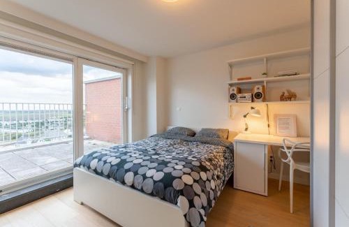 Westende Apartment | 10 hoog aan zee