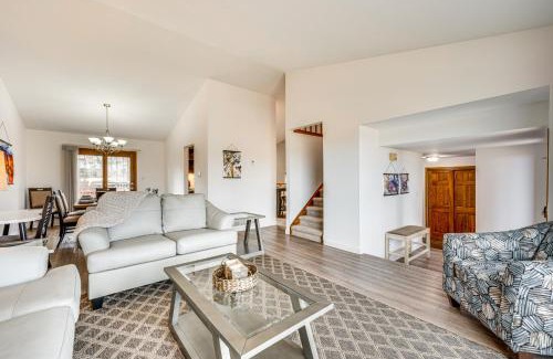 Arvada House | 10 Mi to Denver Pet-Friendly Arvada Home with Yard!