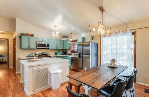 Kachina Village House | 10 Mi to Downtown Flagstaff: Cozy Home w/A/C