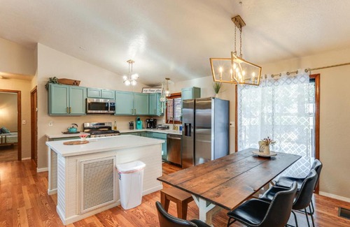 Kachina Village House | 10 Mi to Downtown Flagstaff Cozy Home with AandC