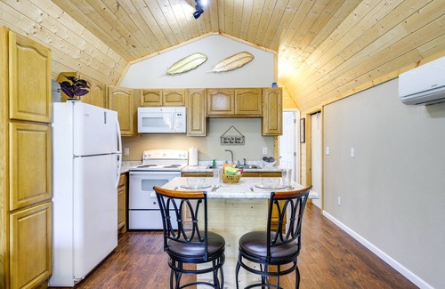 Newport Cabin | 10 Mi to Nat'l Park: Smoky Mountains Getaway