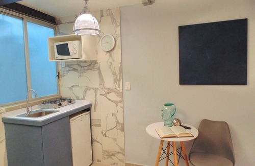 Coyoacan Apartment | 10 min from Coyoacán! Room for 2 people; living room, kitchen and bathroom.