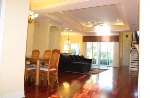 Rivendell House | 10 mins from Nokomis Beach, quite and safe, easy access to great restaurants